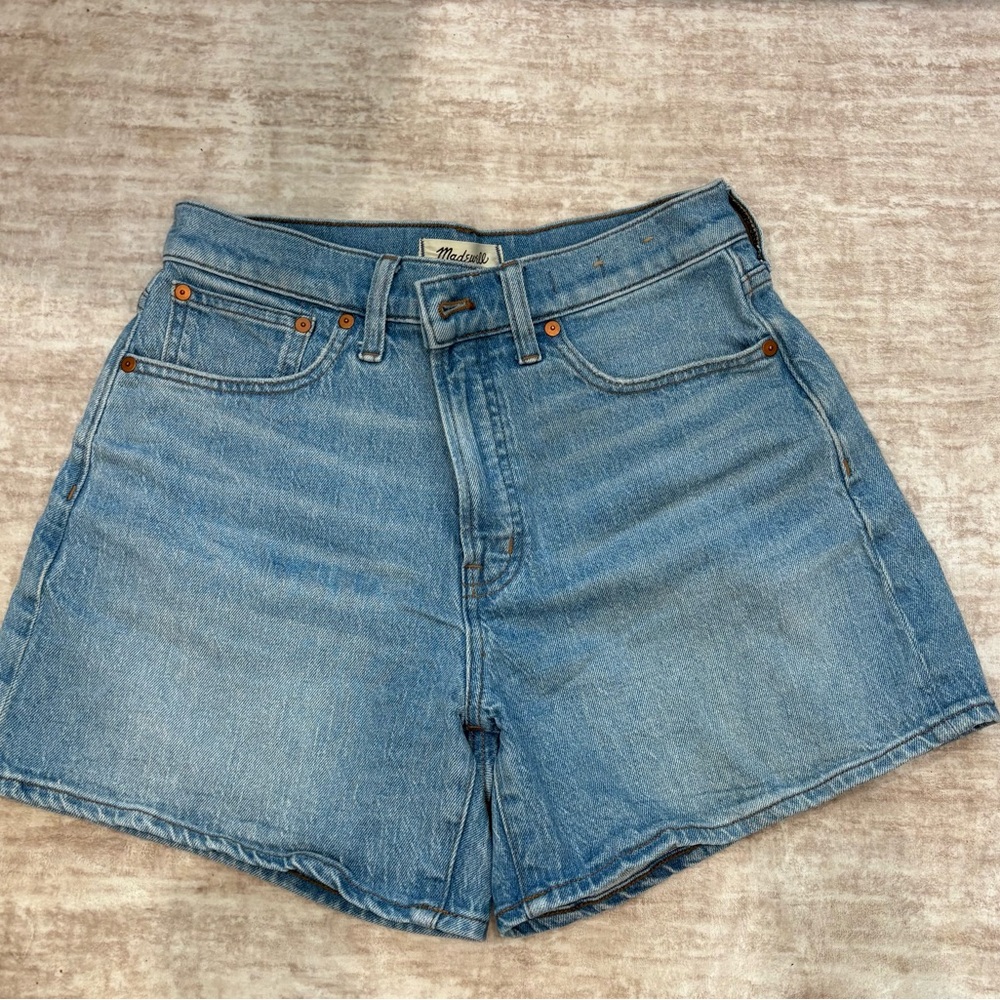Madewell Classic High-Rise Jean Shorts in Blue Denim